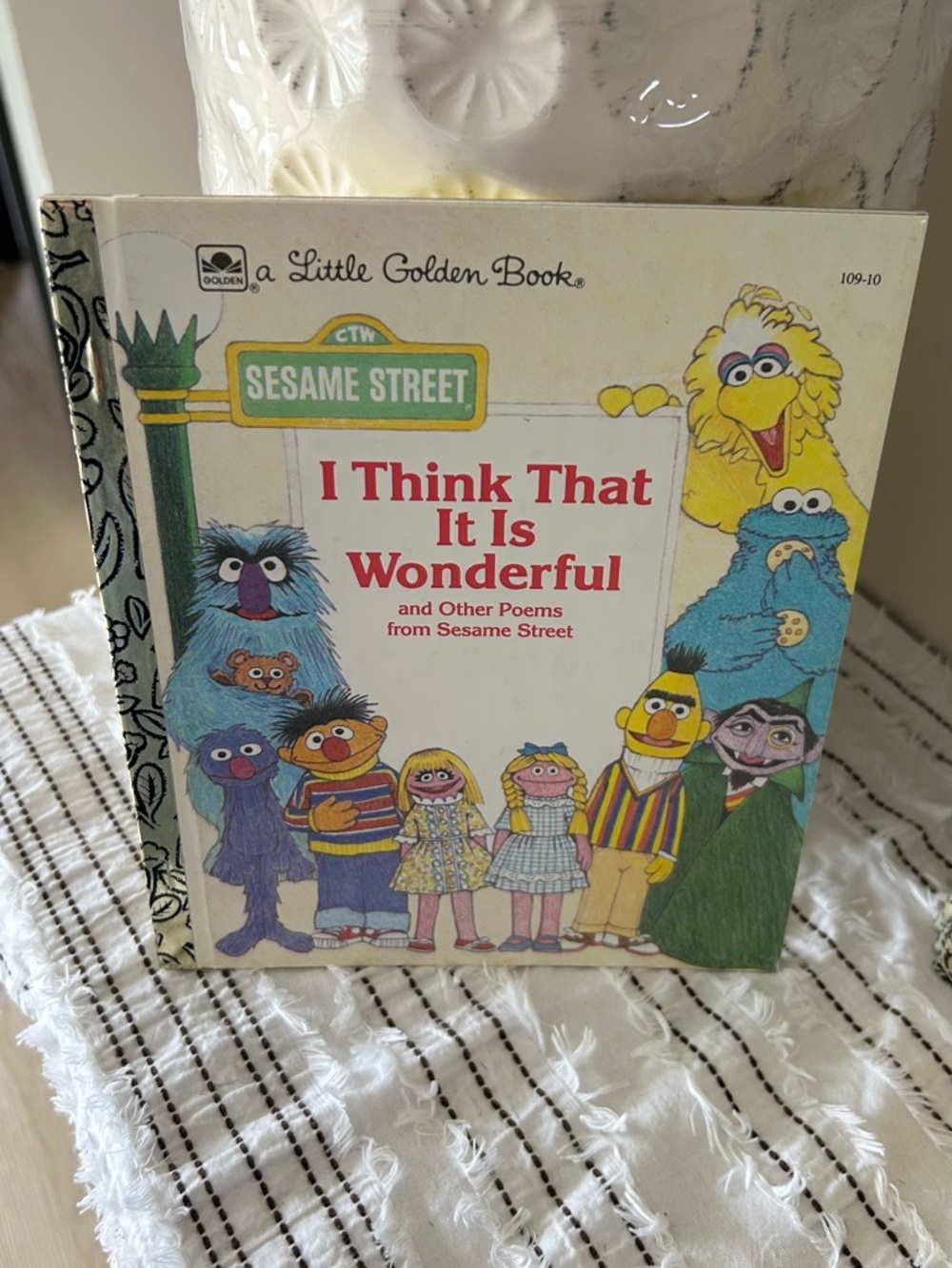 Vintage 1984 Sesame Street Little Golden Book — I Think That It Is Wonderful
